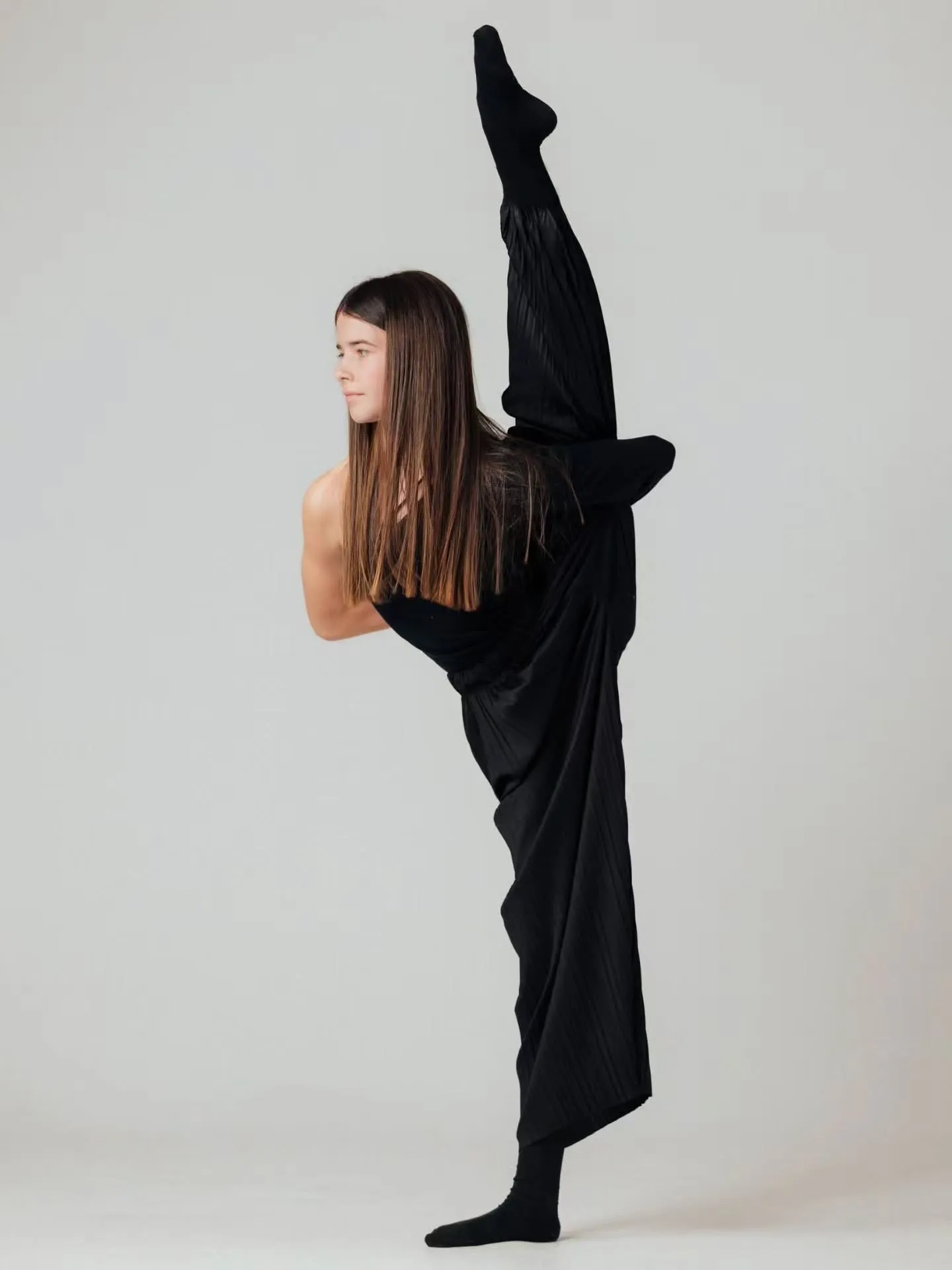 Plesač First Class Dance Team-a u pokretu (5)